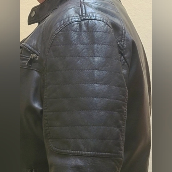 Fall Designer (INC) SALE! Be the Bomb In This Stylish black Bomber Jacket!! - Picture 2 of 7